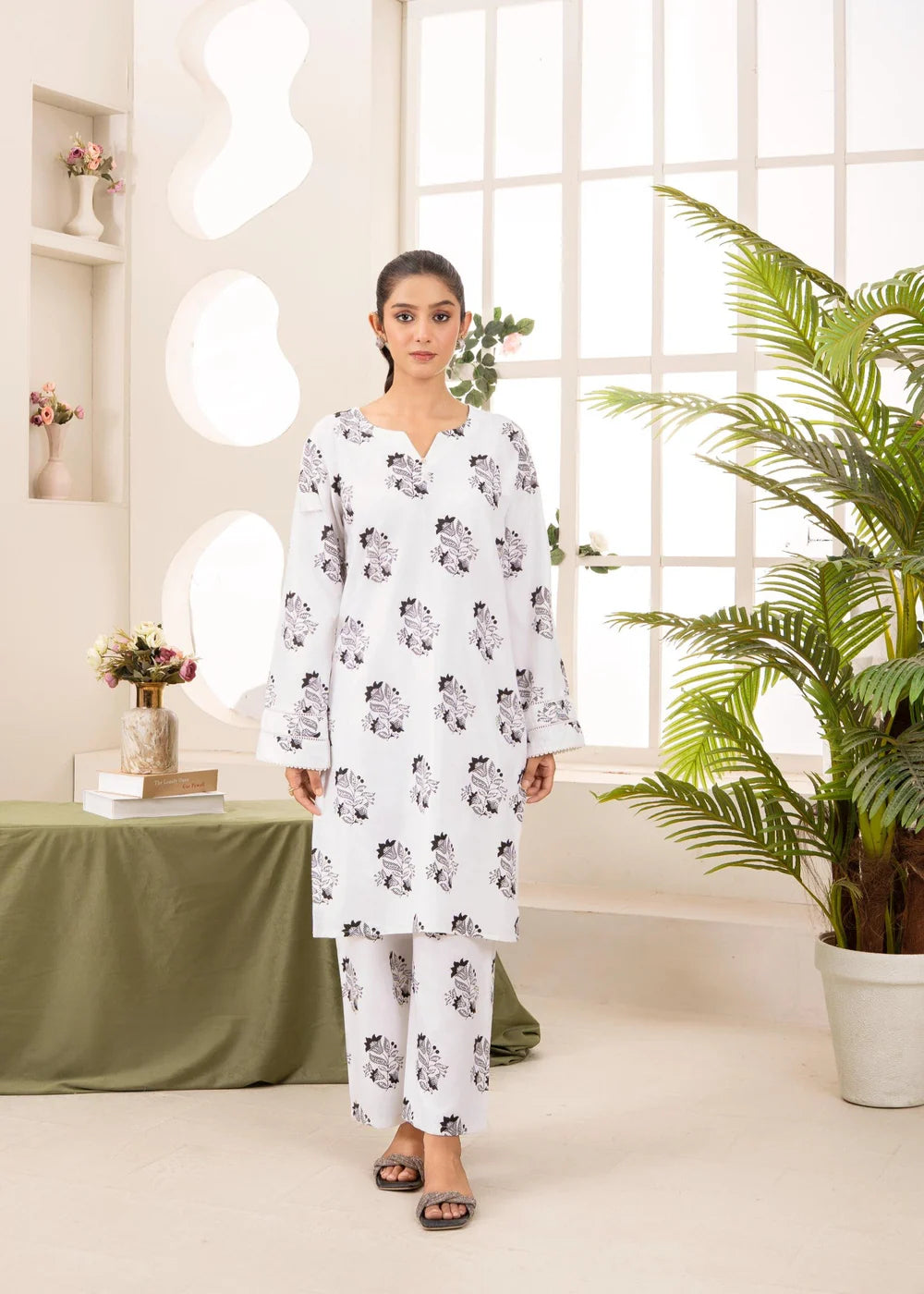 ZEENAT WHITE 2PCS