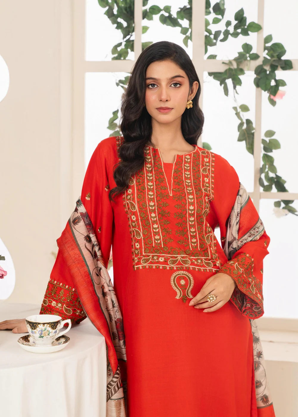 URGE EMBROIDERED 3PCs