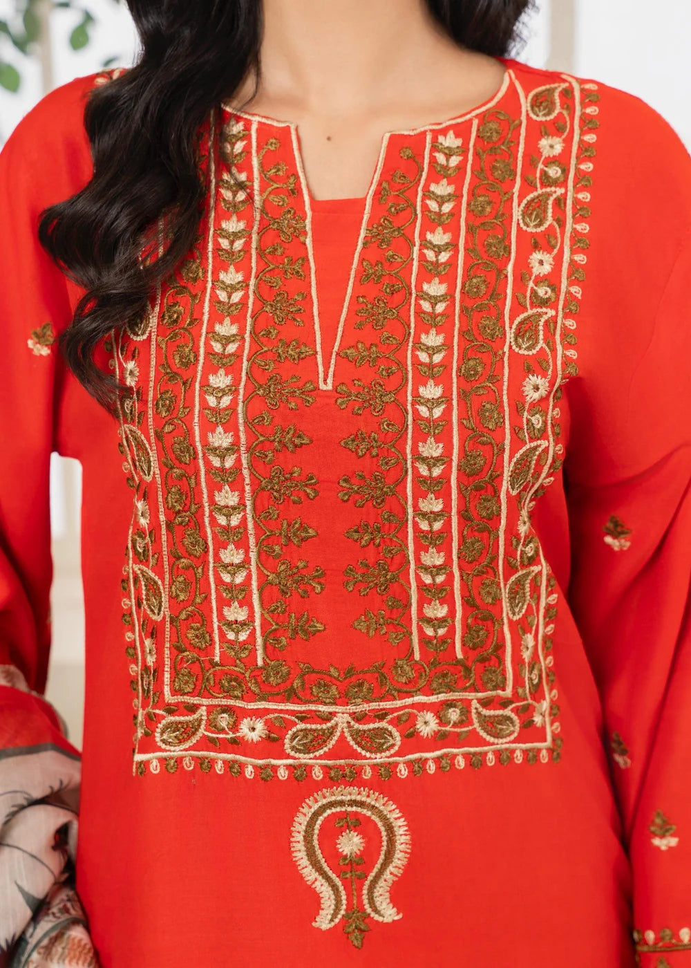URGE EMBROIDERED 3PCs